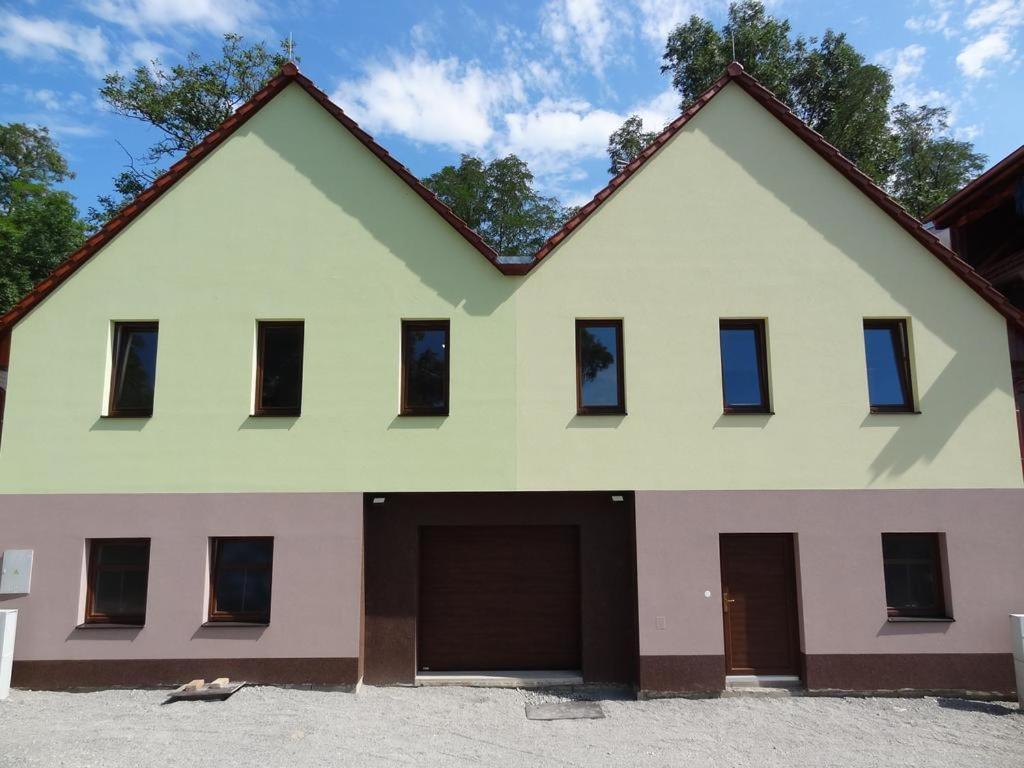 Apartmany Starovice Exteriör bild